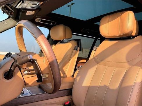 Used 2025 Land Rover Range Rover Long Wheelbase Autobiography image 30