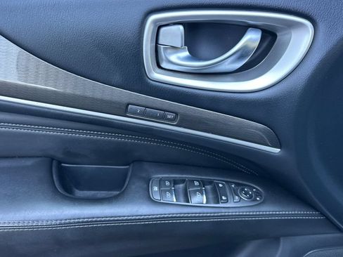 Used 2018 INFINITI QX60 Luxe AWD/4WD image 11