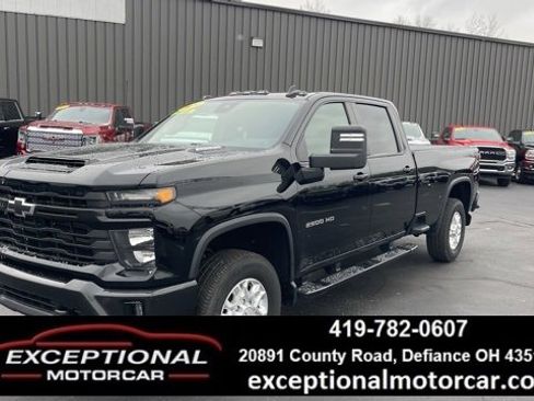 Used 2024 Chevrolet Silverado 2500 LT w/ Convenience Package image 1