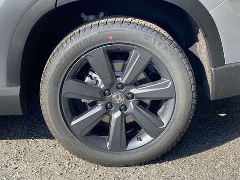 New 2026 Honda Pilot Sport image 31