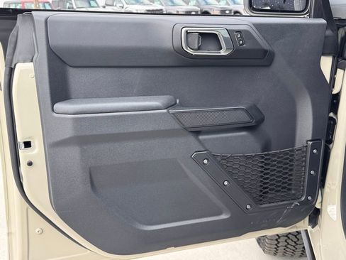 New 2026 Ford Bronco Big Bend w/ Black Diamond Package image 15