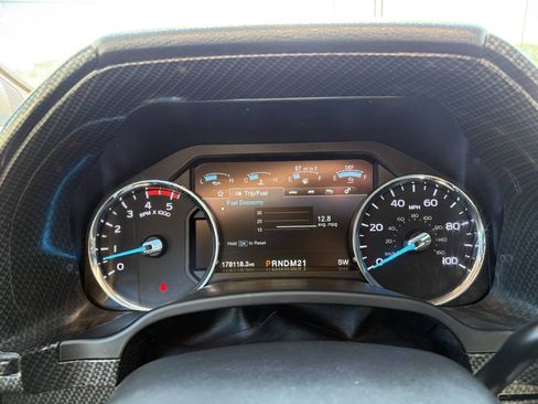 Used 2018 Ford F250 Lariat w/ Lariat Ultimate Package AWD/4WD image 20