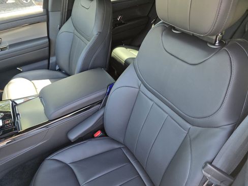 New 2026 Land Rover Range Rover Sport Dynamic SE AWD/4WD image 11
