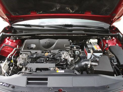 Used 2019 Toyota Camry LE FWD image 24