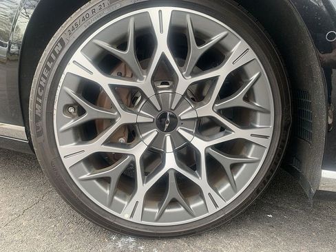 Used 2025 Genesis G90 3.5T AWD/4WD image 27