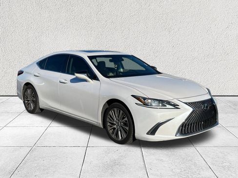 Used 2019 Lexus ES 350 image 1