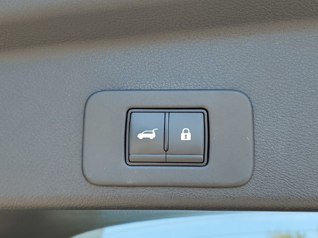 Certified 2025 Nissan Murano Platinum w/ Cargo Package AWD/4WD image 10