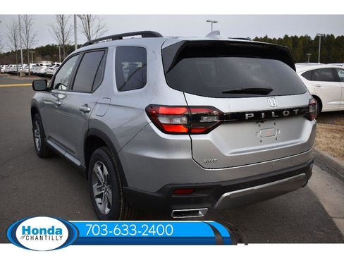 New 2026 Honda Pilot EX-L image 5