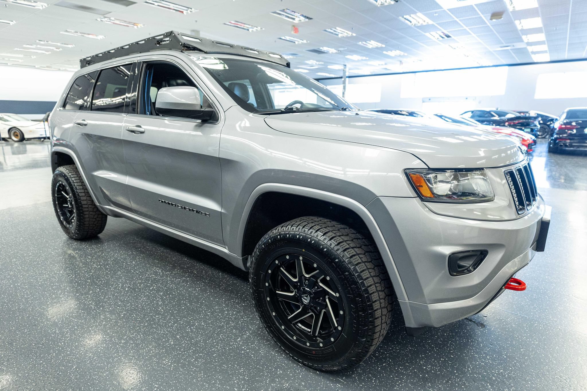 Used 2015 Jeep Grand Cherokee Altitude AWD/4WD image 4
