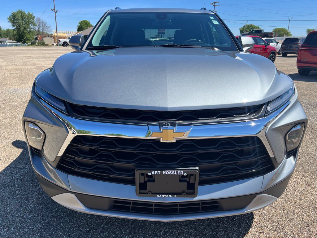 Used 2024 Chevrolet Blazer LT w/ Convenience Package FWD image 8
