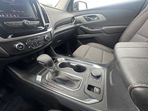 Used 2021 Chevrolet Traverse LS FWD image 10