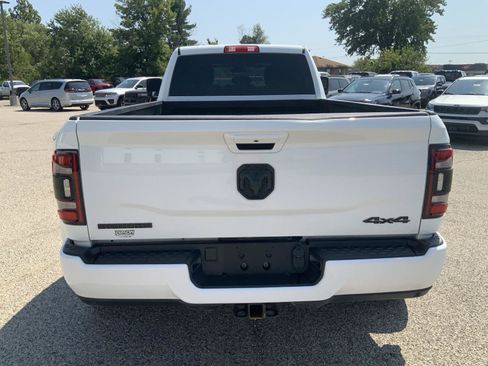 Used 2024 RAM 3500 Big Horn w/ Night Edition AWD/4WD image 7