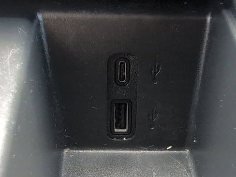 Used 2024 GMC Acadia Denali image 36