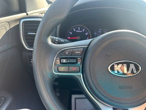 Used 2019 Kia Sportage LX FWD image 19