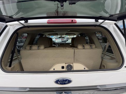 Used 2015 Ford Expedition XLT w/ Equipment Group 202A image 19