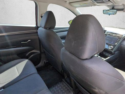 Certified 2023 Hyundai Tucson SE image 21