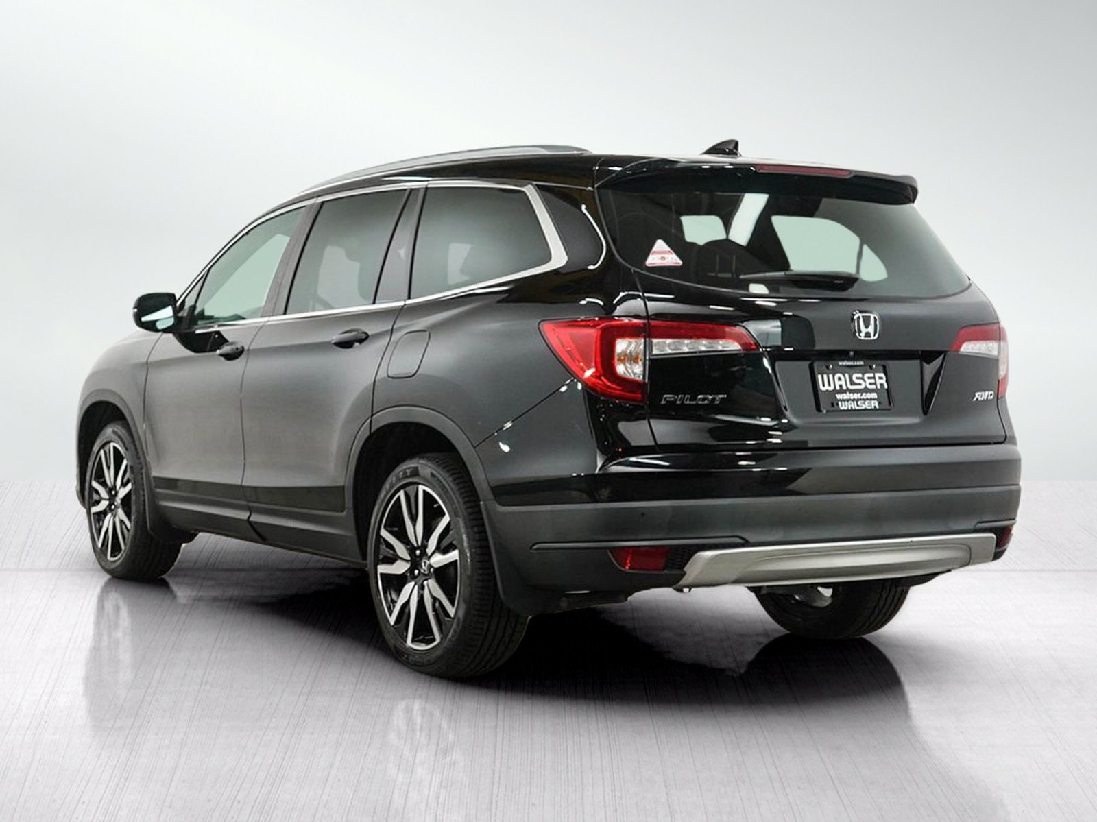 Used 2021 Honda Pilot Black Edition image 3