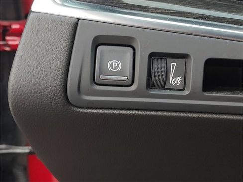 Used 2022 Cadillac XT5 Premium Luxury image 14