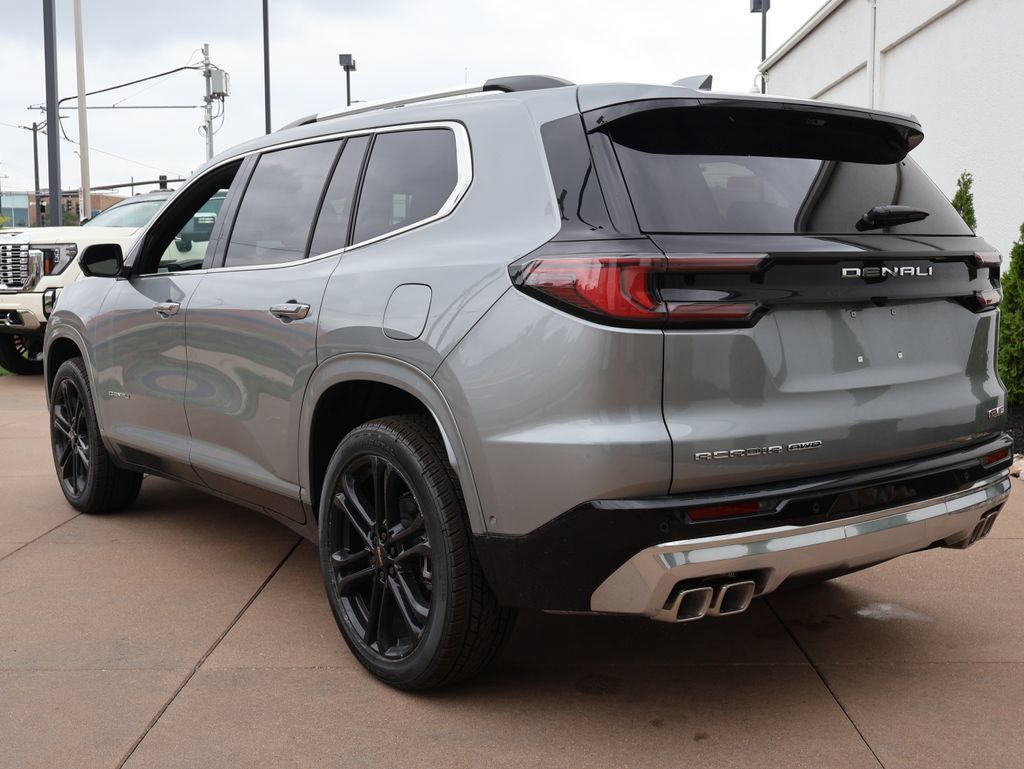 New 2026 GMC Acadia Denali w/ Super Cruise Package AWD/4WD image 4