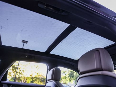 Certified 2026 Porsche Cayenne AWD/4WD image 37