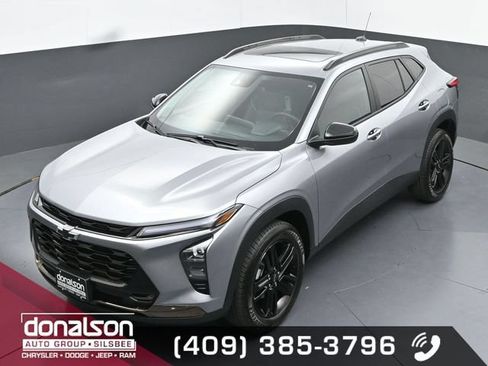 Used 2026 Chevrolet Trax ACTIV w/ Sunroof Package FWD image 19
