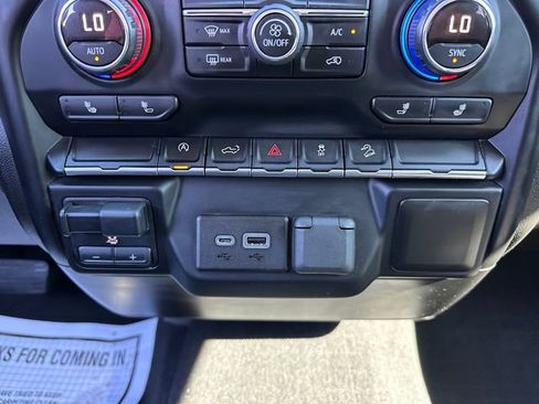 Used 2019 Chevrolet Silverado 1500 LT Trail Boss w/ Convenience Package image 16