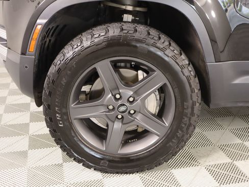 Used 2020 Land Rover Defender 110 SE AWD/4WD image 18