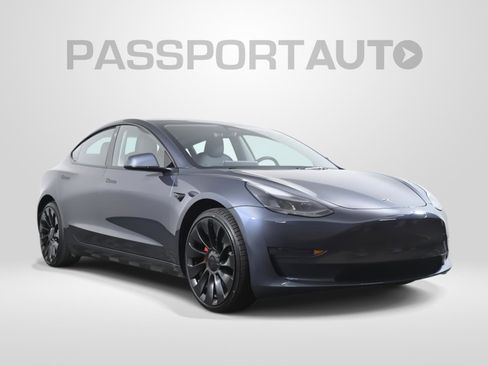 Used 2023 Tesla Model 3 Performance image 3