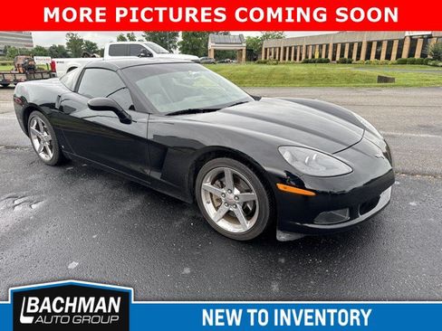Used 2007 Chevrolet Corvette Coupe w/ Preferred Equipment Group RWD image 1