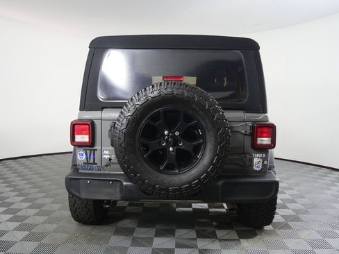 Used 2020 Jeep Wrangler Sport image 4