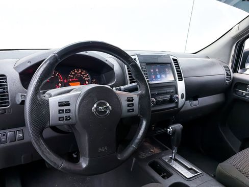 Used 2019 Nissan Frontier SV image 15