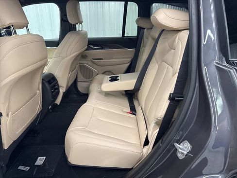 New 2026 Jeep Grand Cherokee Limited image 11