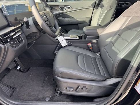 New 2026 Kia Sportage SX FWD image 14