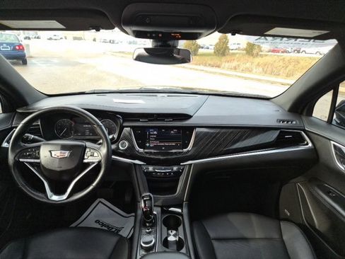 Used 2022 Cadillac XT6 Premium Luxury image 31