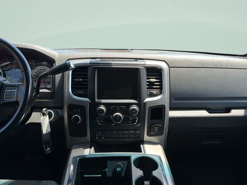 Used 2013 RAM 2500 SLT w/ Luxury Group AWD/4WD image 11