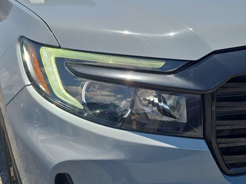 Certified 2023 Honda Ridgeline Black Edition image 7