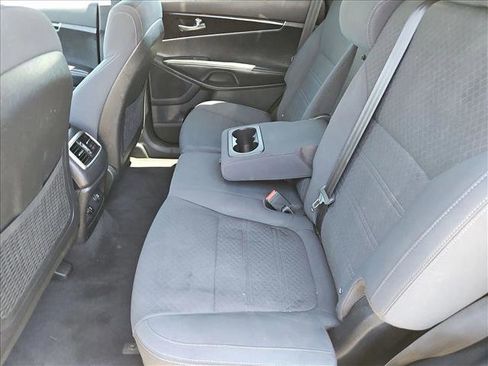 Used 2018 Kia Sorento FWD image 24