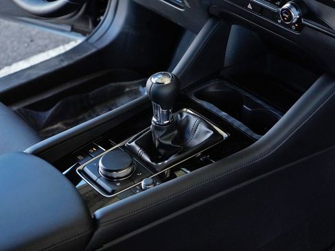 New 2026 MAZDA MAZDA3 2.5 S Hatchback w/ Premium Pkg FWD image 18