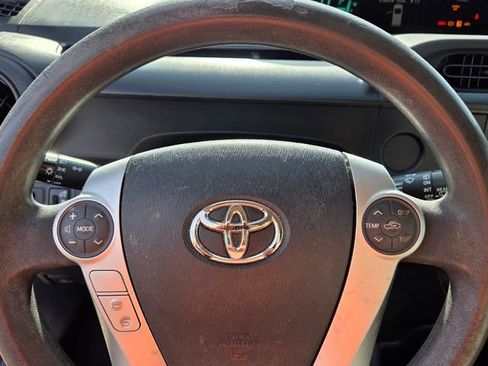 Used 2013 Toyota Prius C One image 23