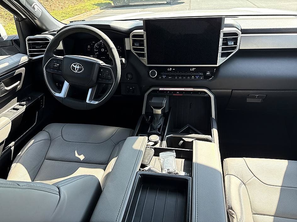 Certified 2026 Toyota Tundra Limited AWD/4WD image 18