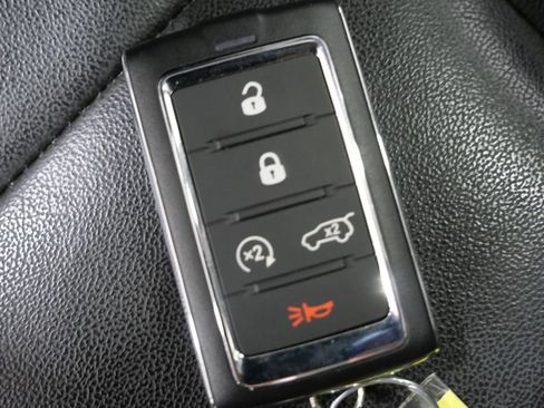 Used 2023 Jeep Grand Cherokee L Limited w/ Trailer Tow Group (B) AWD/4WD image 31