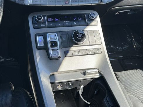 Used 2022 Hyundai Palisade Calligraphy image 21