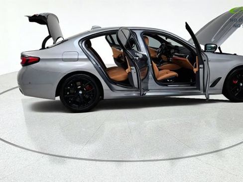 Used 2023 BMW 530i w/ Executive Package RWD image 19