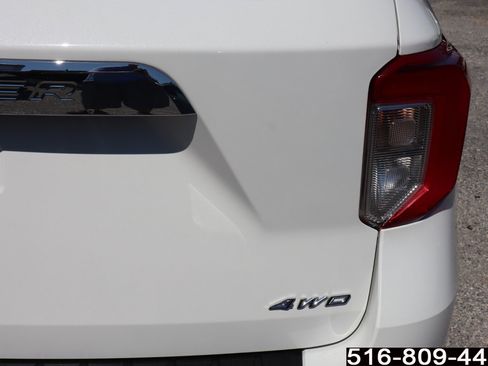 Used 2022 Ford Explorer XLT w/ Equipment Group 202A image 38