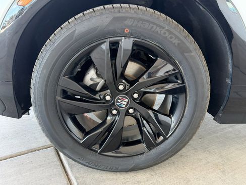 Used 2024 Buick Encore GX Sport Touring image 28