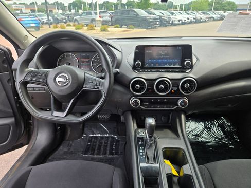 Used 2024 Nissan Sentra S FWD image 11