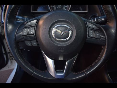 Used 2016 MAZDA MAZDA3 i Touring FWD image 13