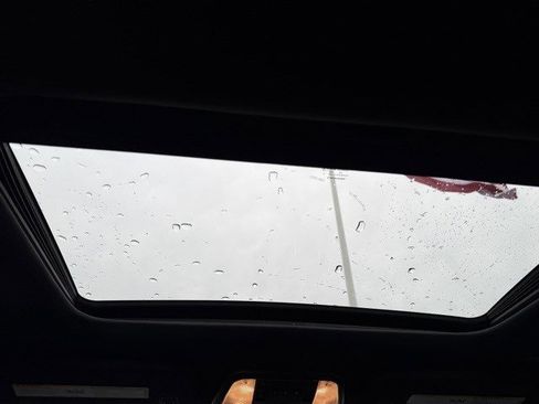 Used 2019 Dodge Durango R/T w/ Technology Group image 16