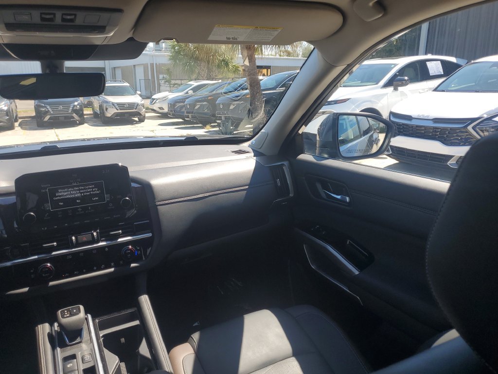 Used 2025 Nissan Pathfinder Platinum w/ Cargo Package FWD image 23