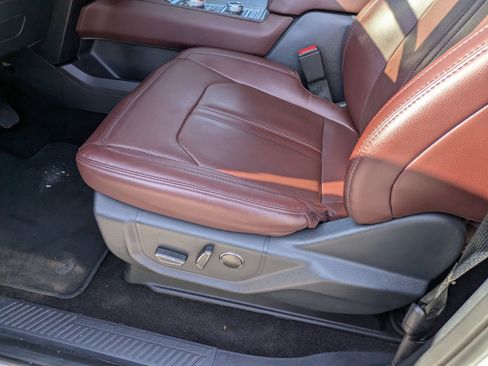 Certified 2022 Ford Expedition Limited image 13